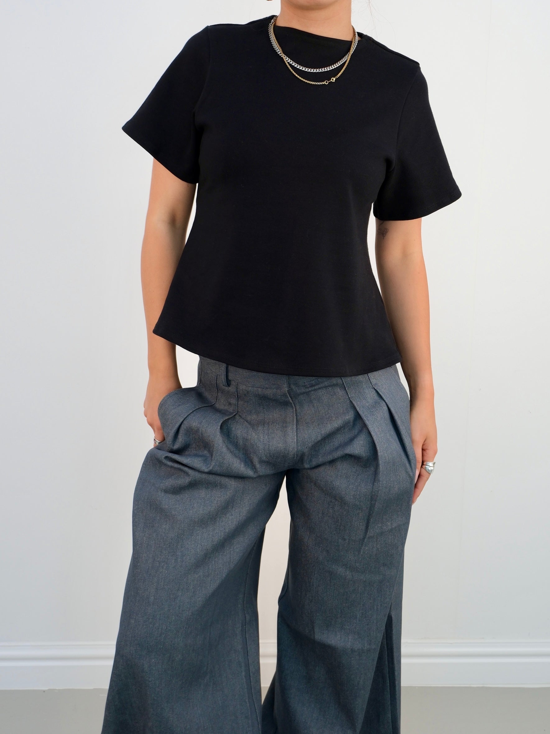 devon top - black