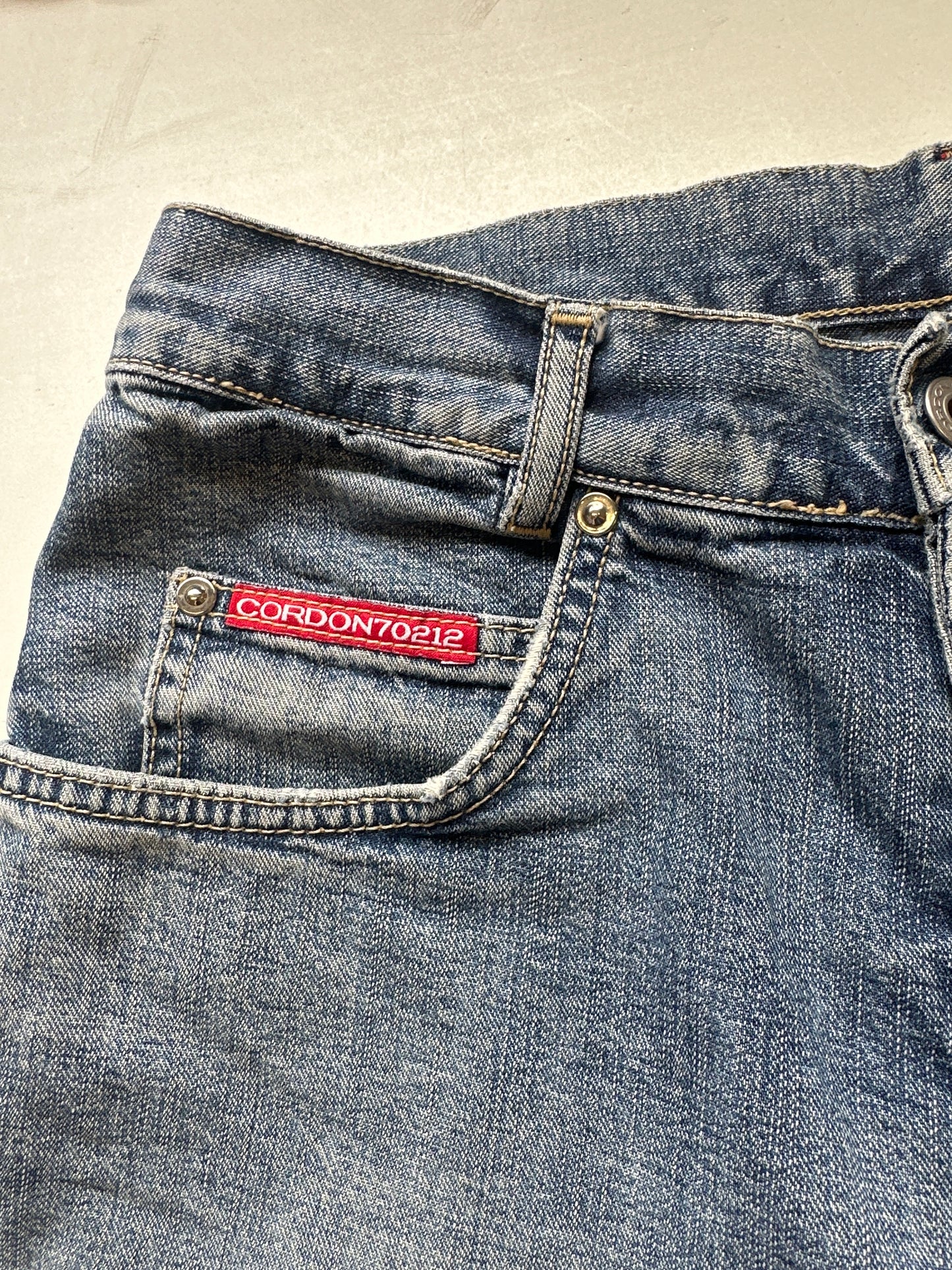 2000's long denim shorts