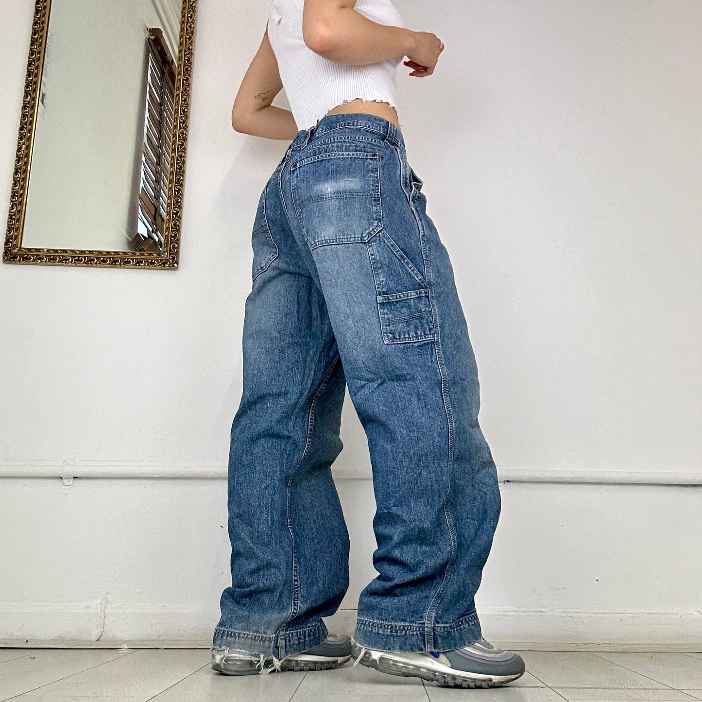 wide leg baggy jeans