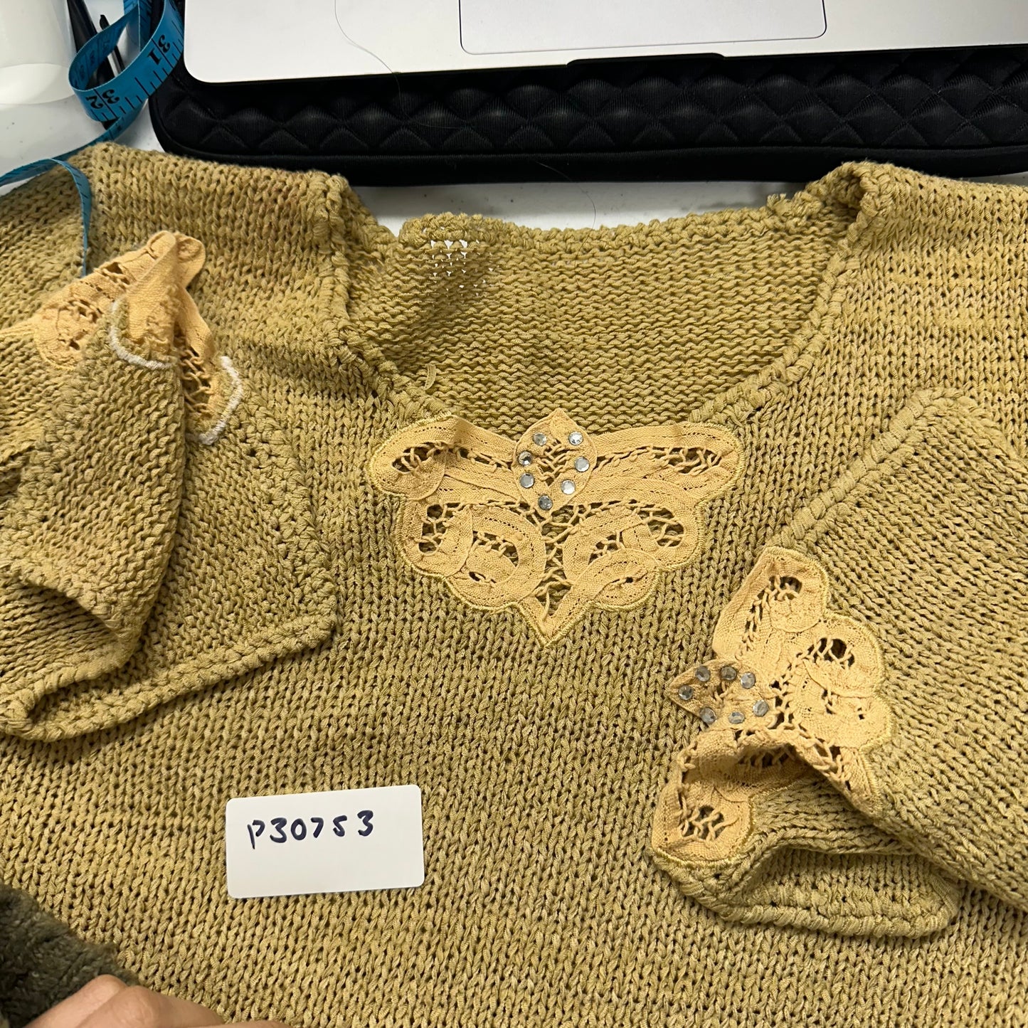 2000's knitted beige top