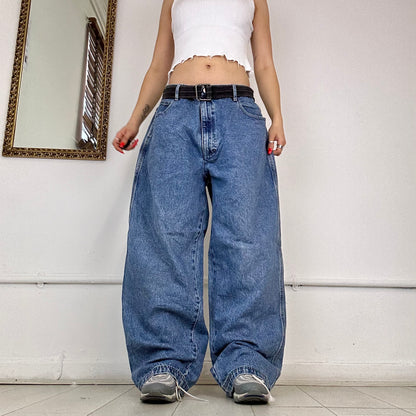 90's NYC baggy jeans