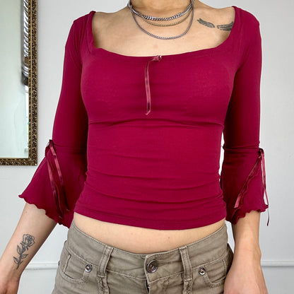 00's maroon flared long sleeve top