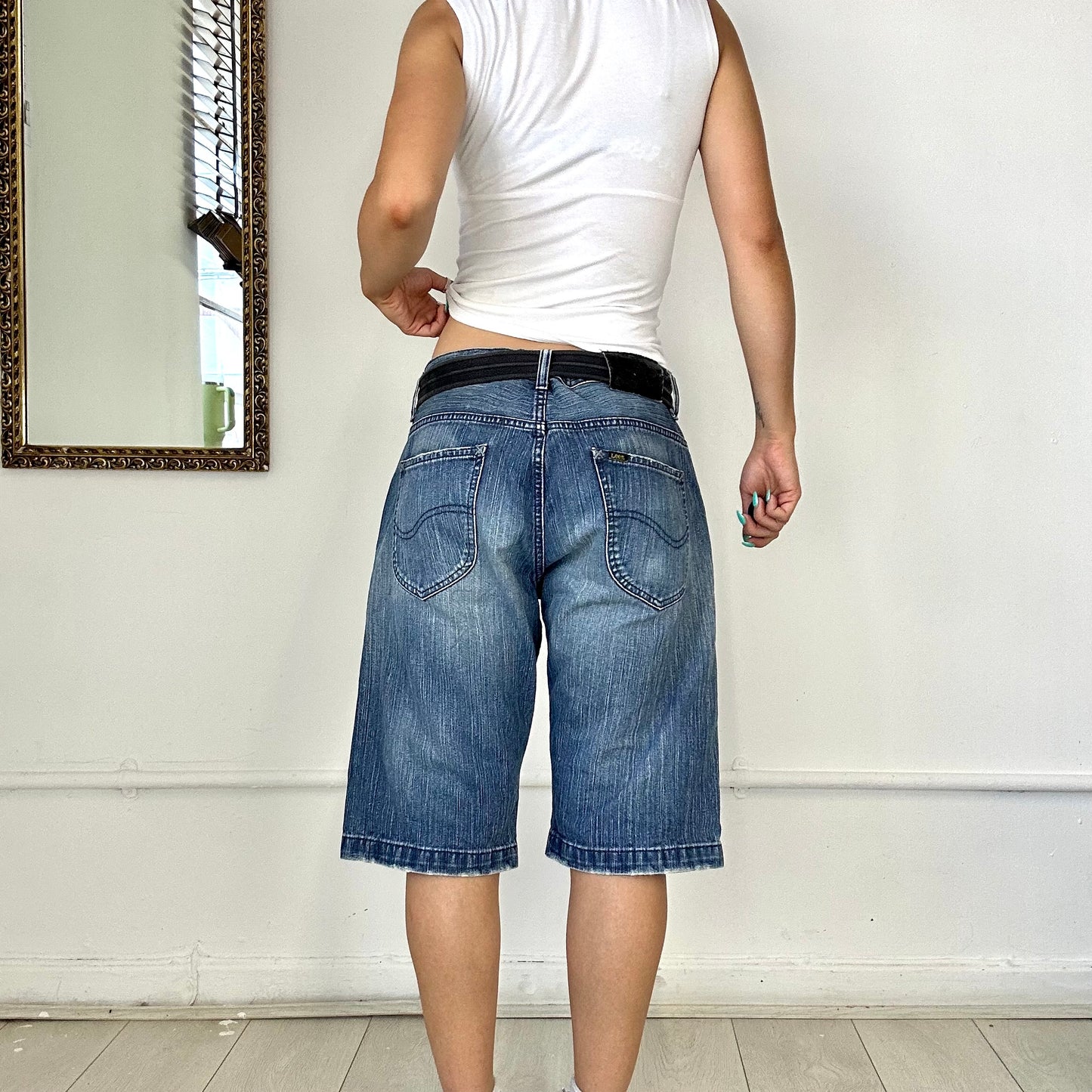 dark wash baggy denim jorts