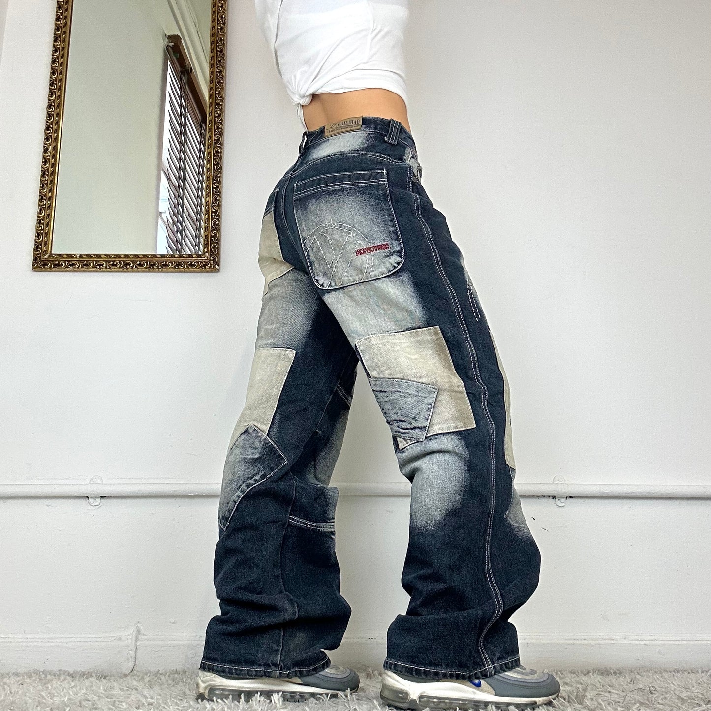 2000's baggy cargo jeans