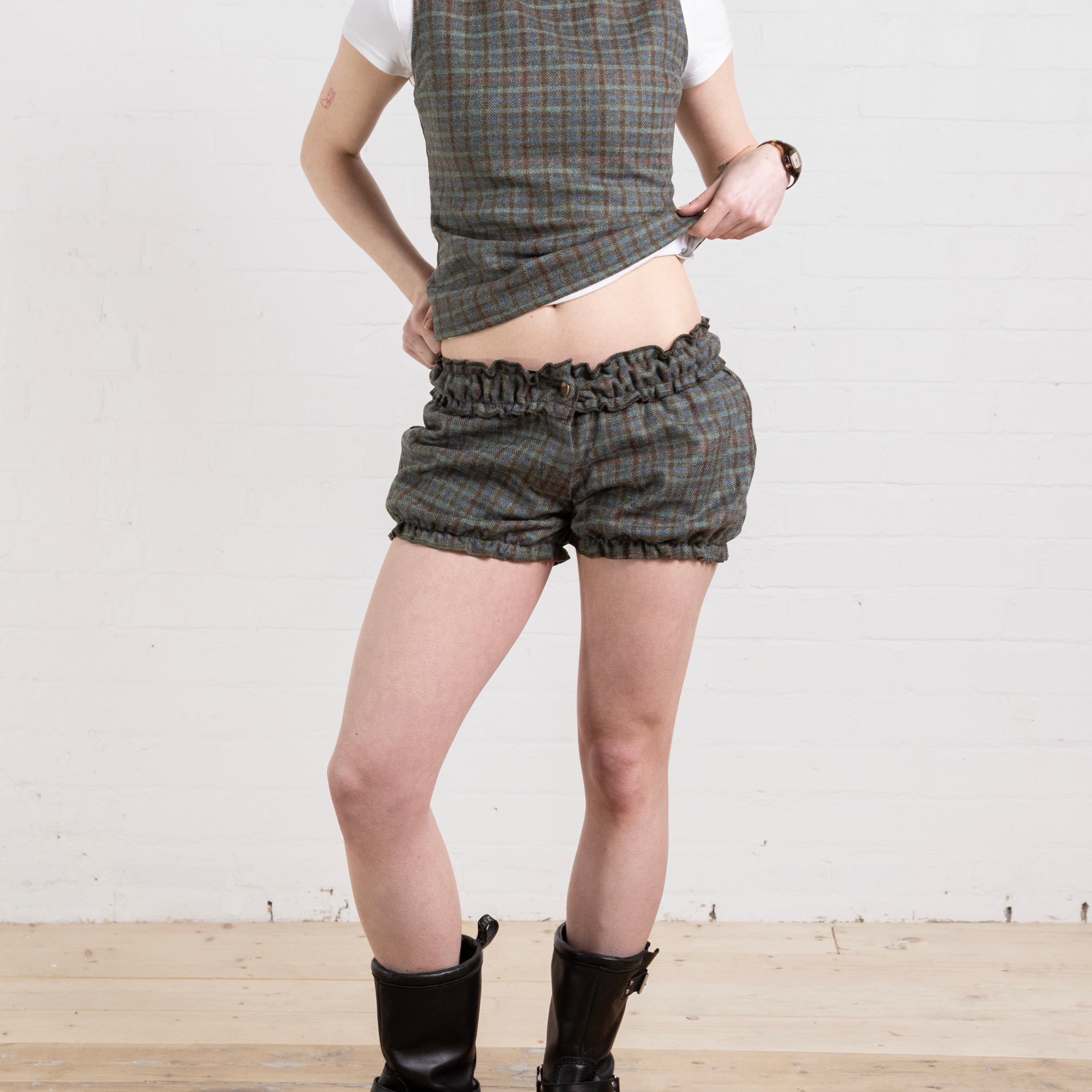 betsy bloomer - cedar wool