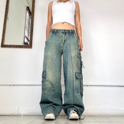 washed baggy cargo jeans