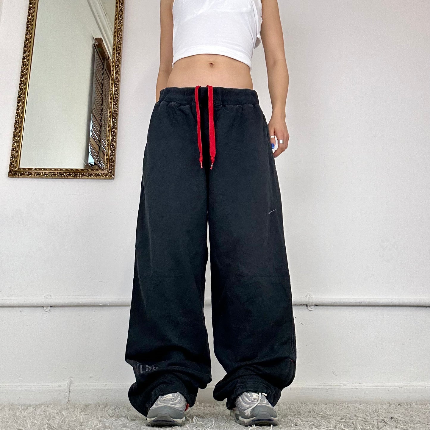 wide leg baggy nike joggers