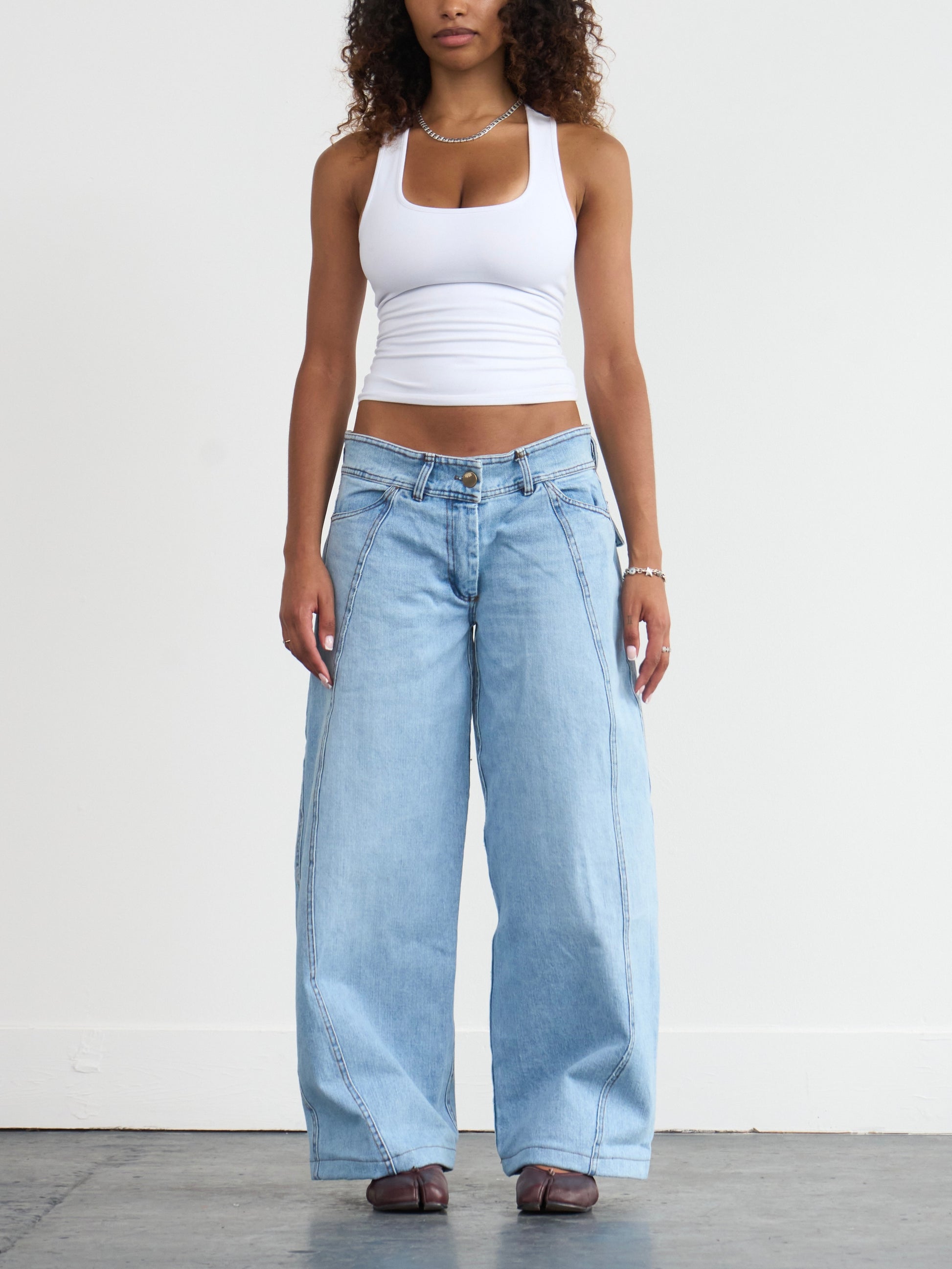 balloon jean - light washed denim