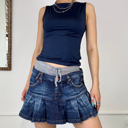 2000’s pleated denim mini skirt