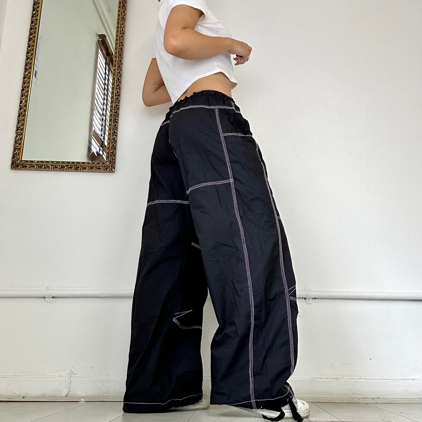 2000's black baggy cargo trousers