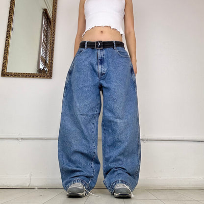 90's NYC baggy jeans