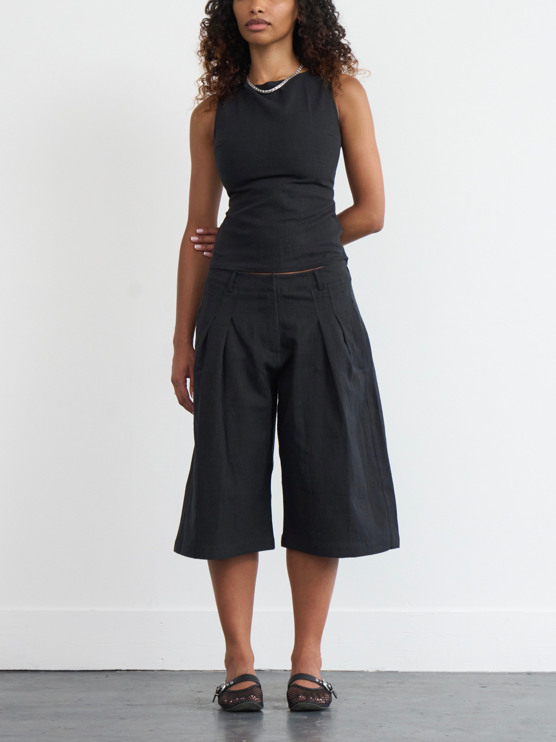 parker short - black linen