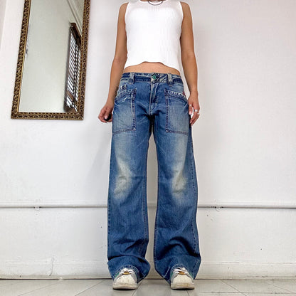 mid wash baggy cargo jeans