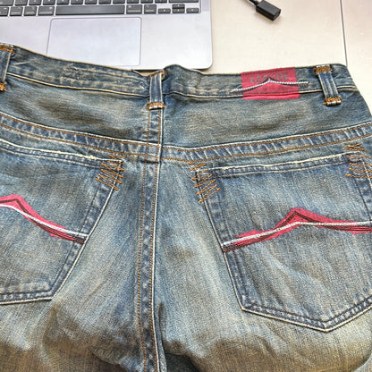 2000's baggy jeans