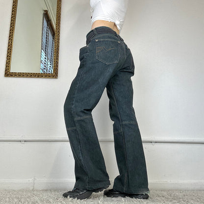 00s low waisted baggy jeans