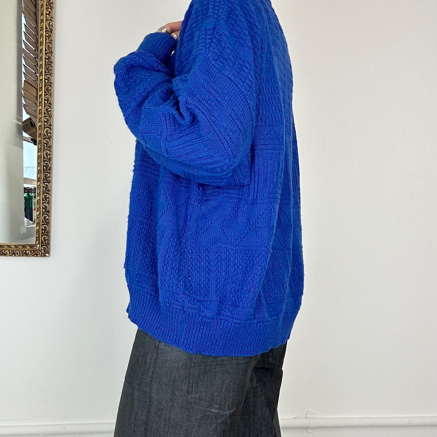 vintage electric blue knitted jumper