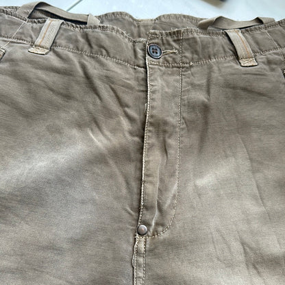 baggy khaki cargo shorts