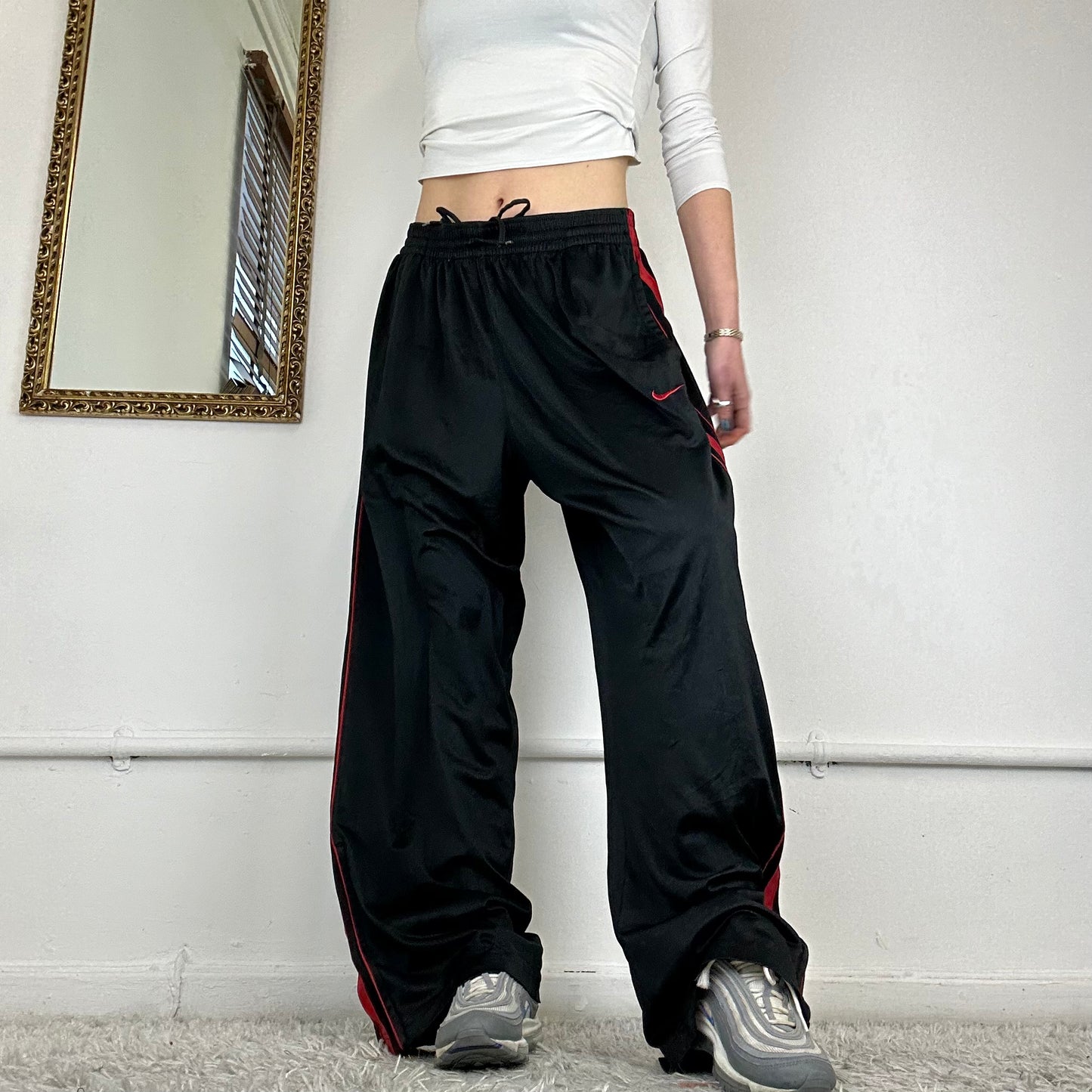 wide leg baggy nike tracksuit bottoms