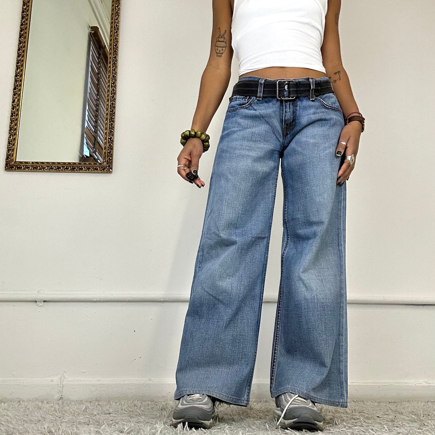 wide leg baggy levi’s jeans