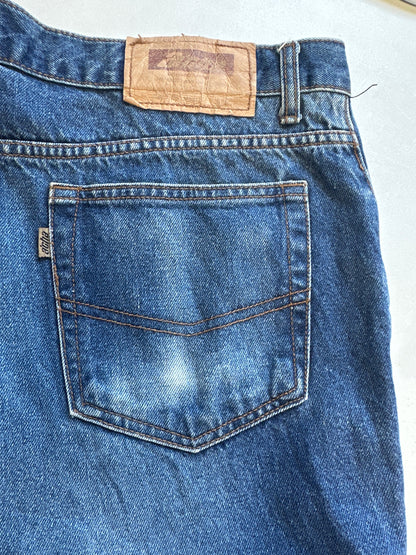 vintage baggy blue jeans