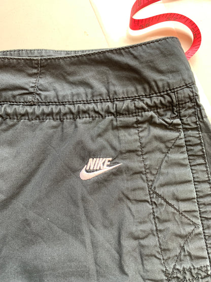 nike black baggy cargo trousers