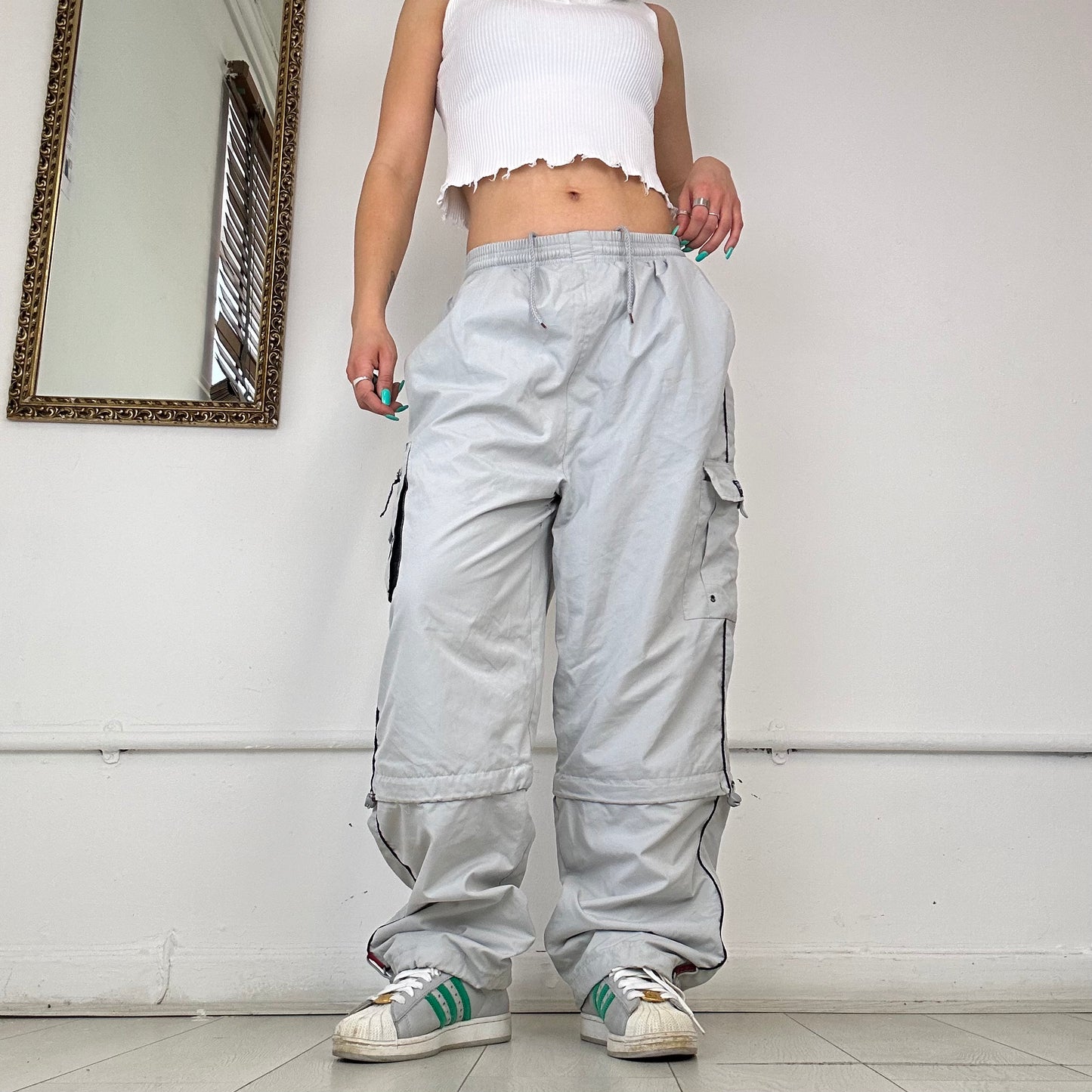 baggy cargo trousers