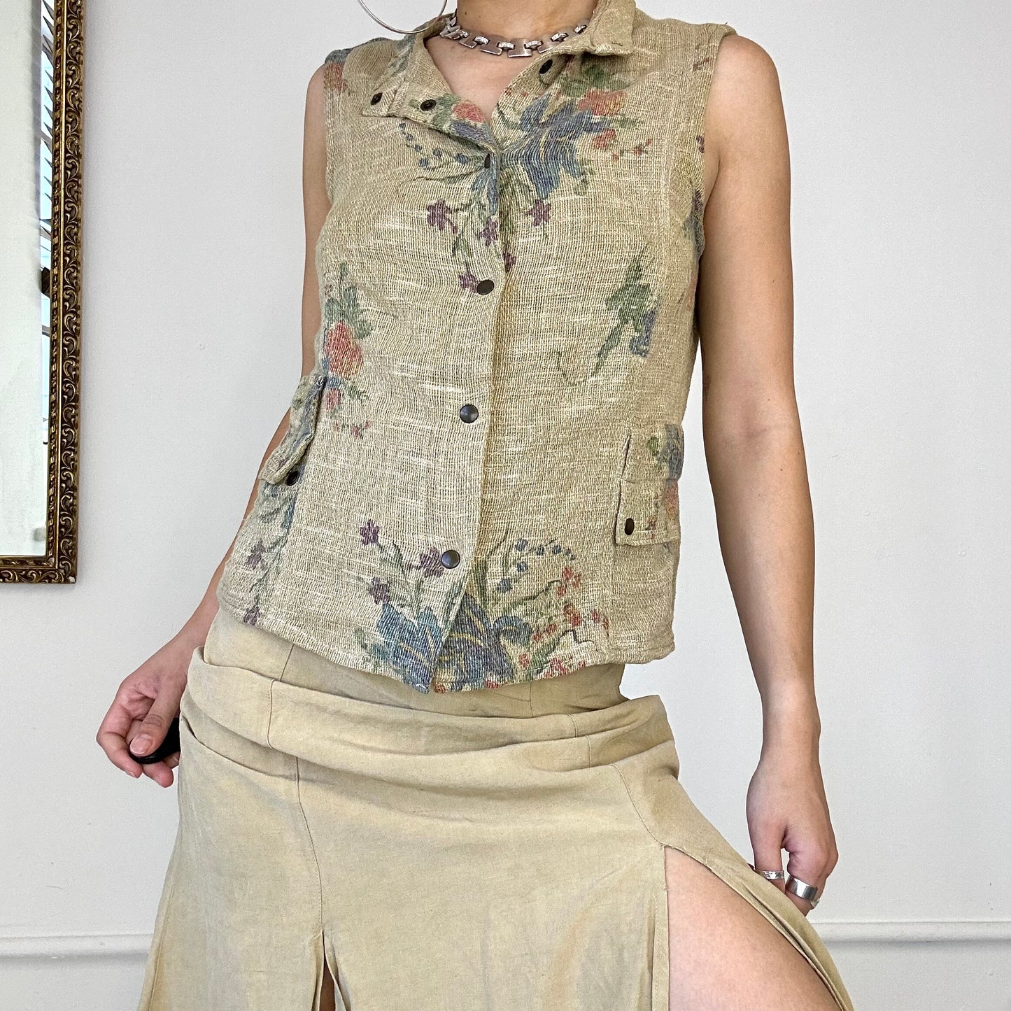 vintage beige floral sleeveless top