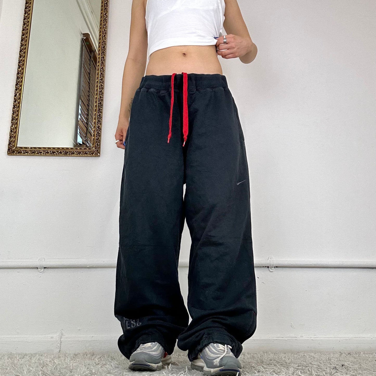 wide leg baggy nike joggers