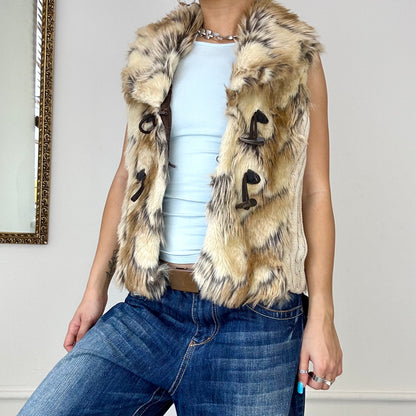 2000’s faux fur gilet