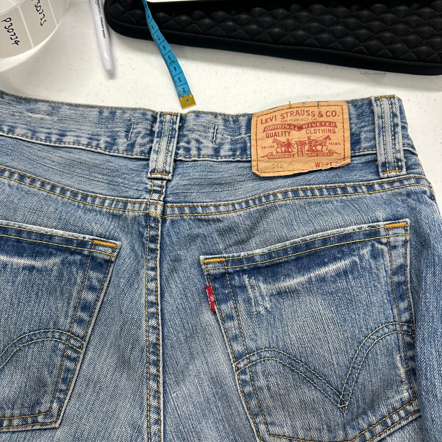 vintage levi's 512 straight leg jeans