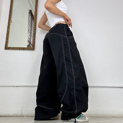 2000's black parachute trousers