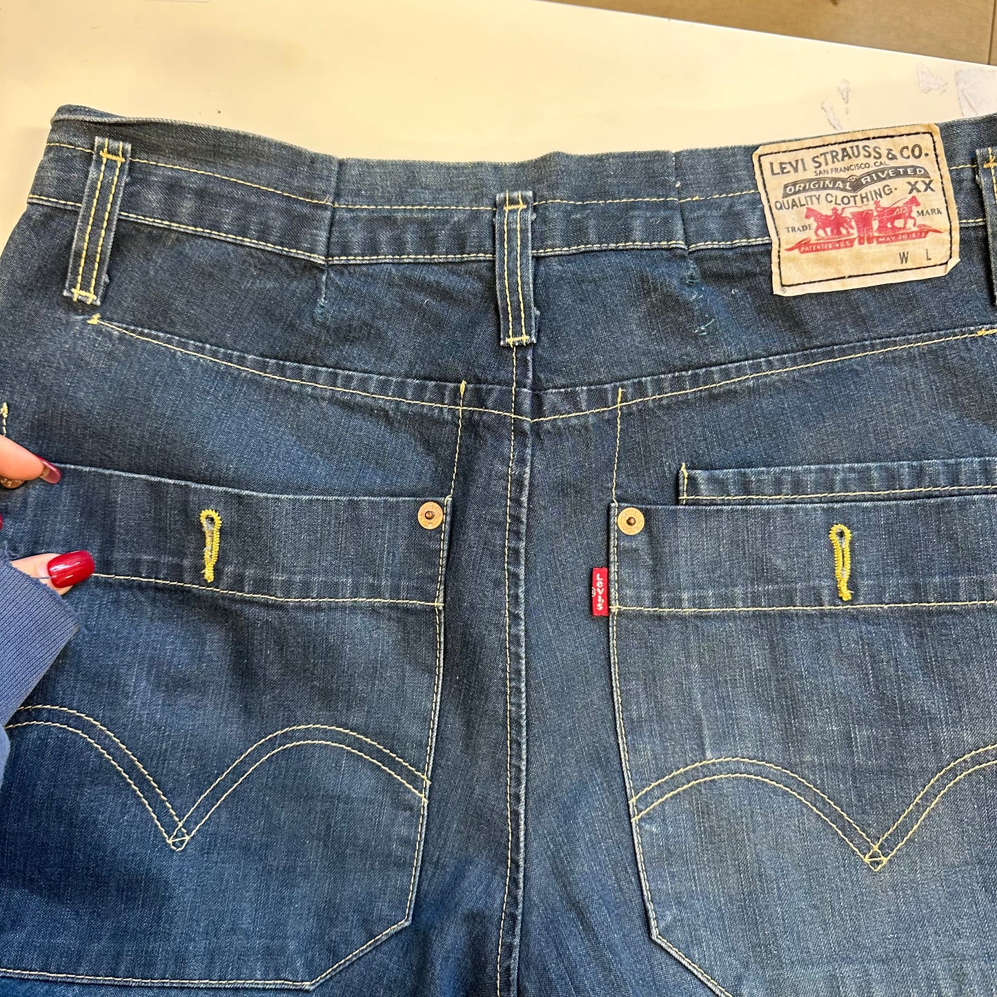 vintage baggy levi's jeans