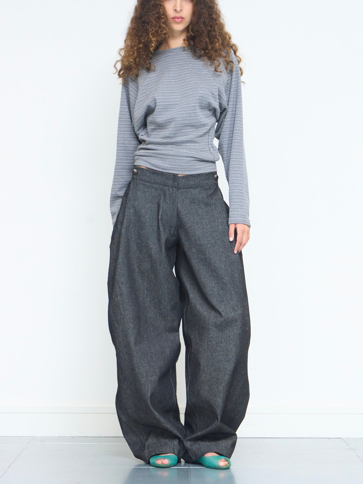 lumi jean - dark grey denim