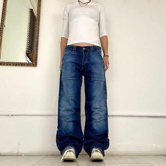 2000's cargo jeans by fishbone