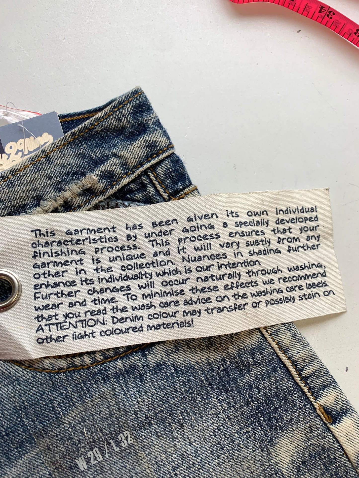 2000's deadstock light wash jeans