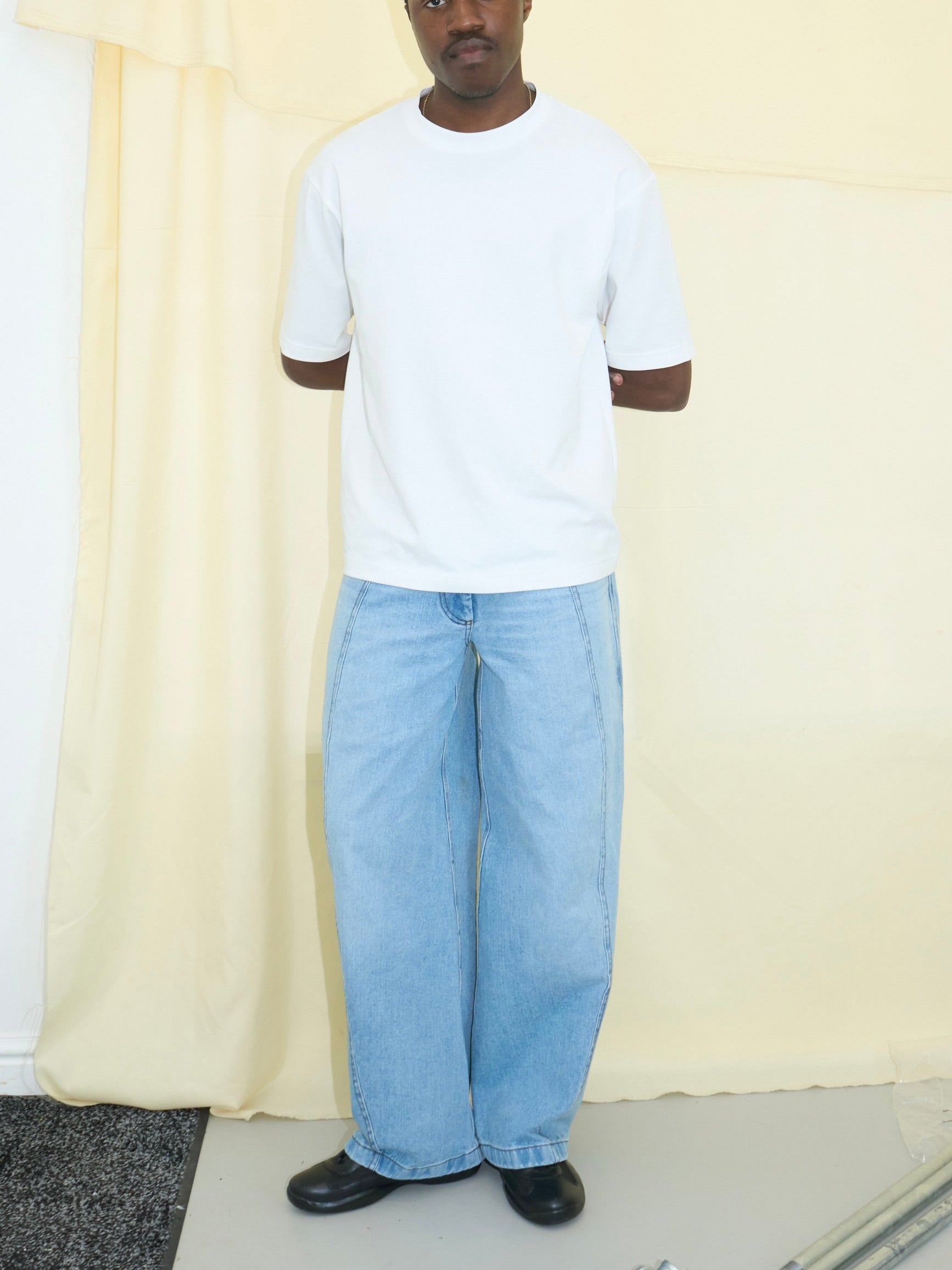 balloon jean - light washed denim