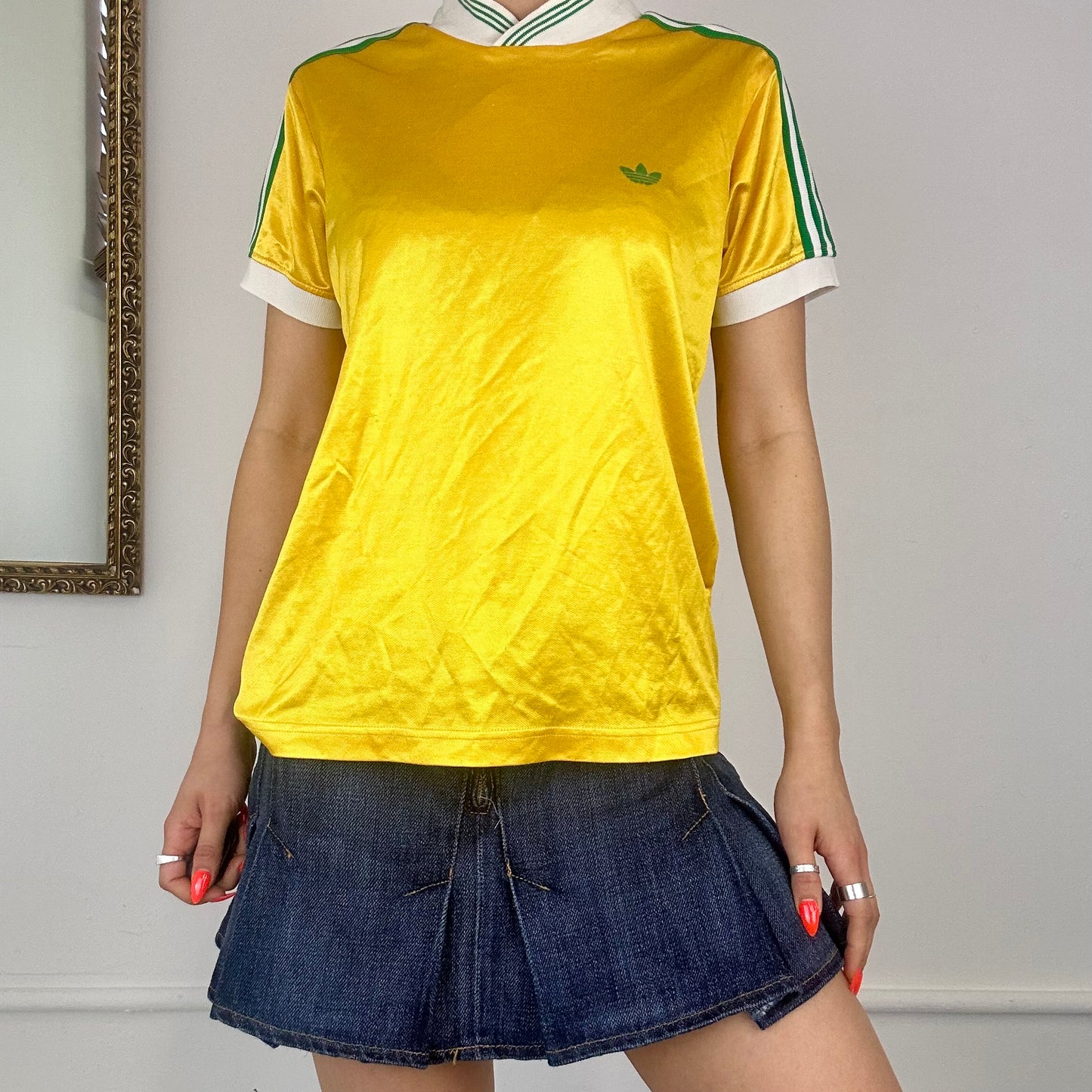 2000's yellow adidas top