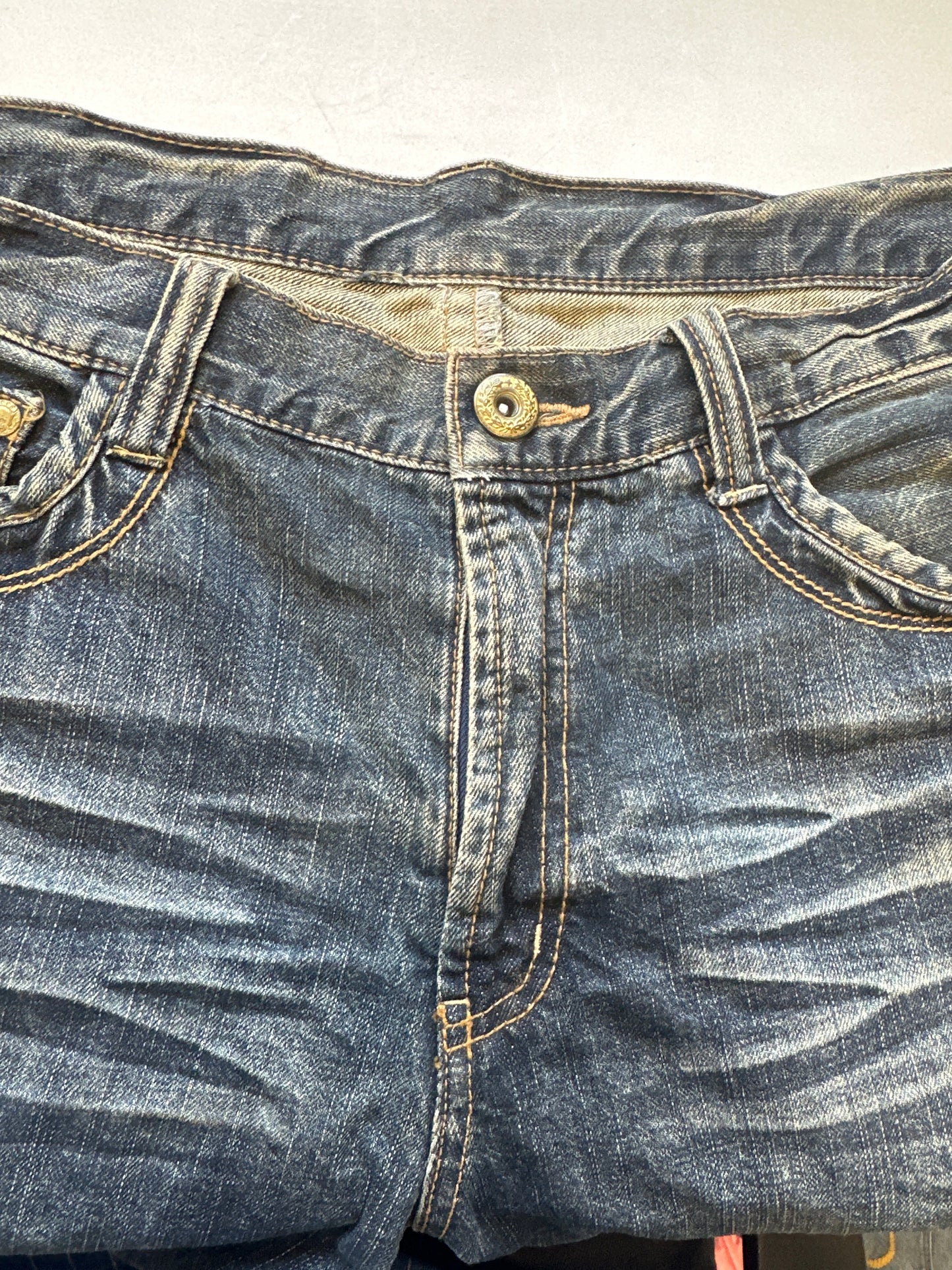 vintage baggy dark wash denim shorts