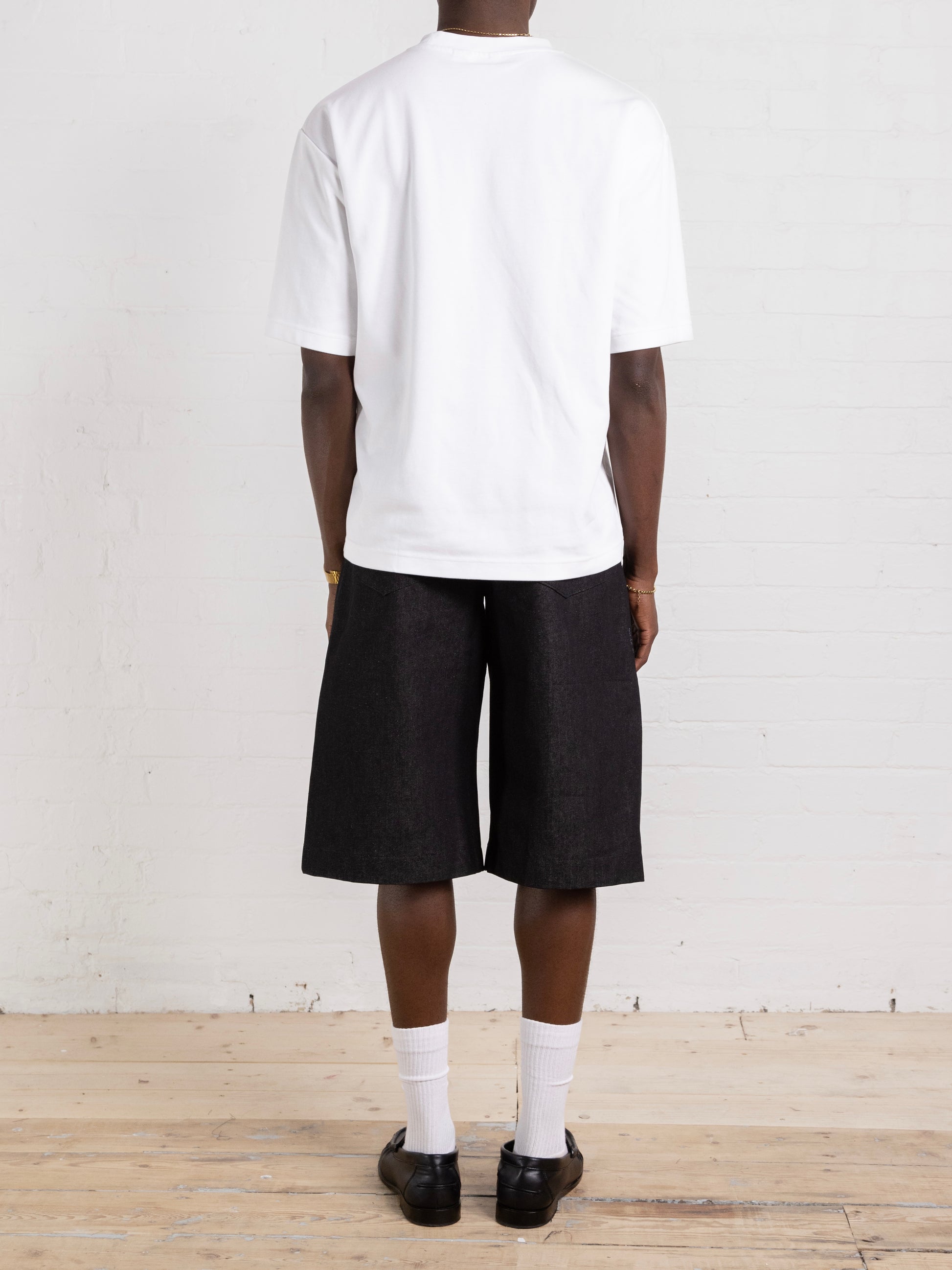die Parker-Shorts aus dunkelgrauem Denim
