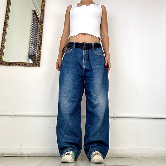 vintage baggy blue jeans