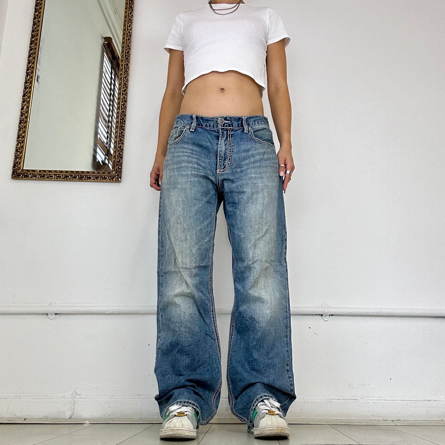 2000's blue washed baggy jeans