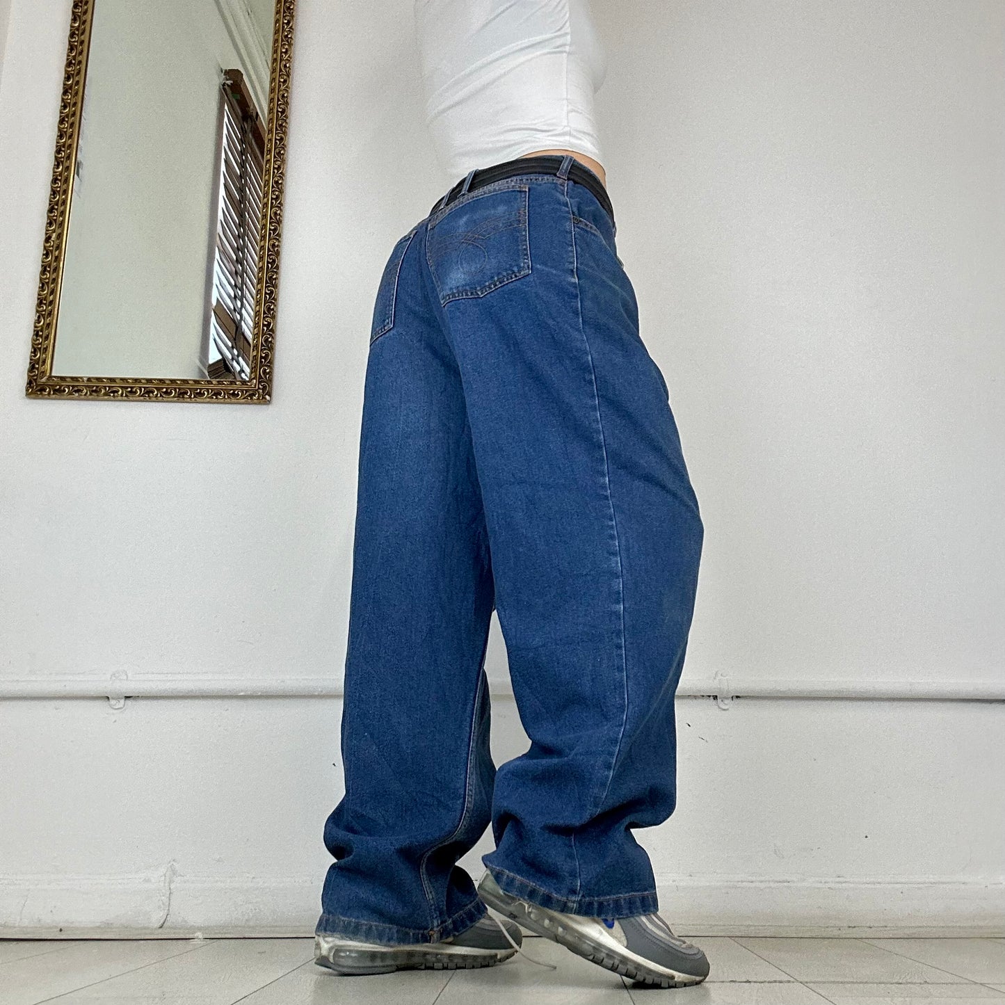 vintage dark wash baggy jeans