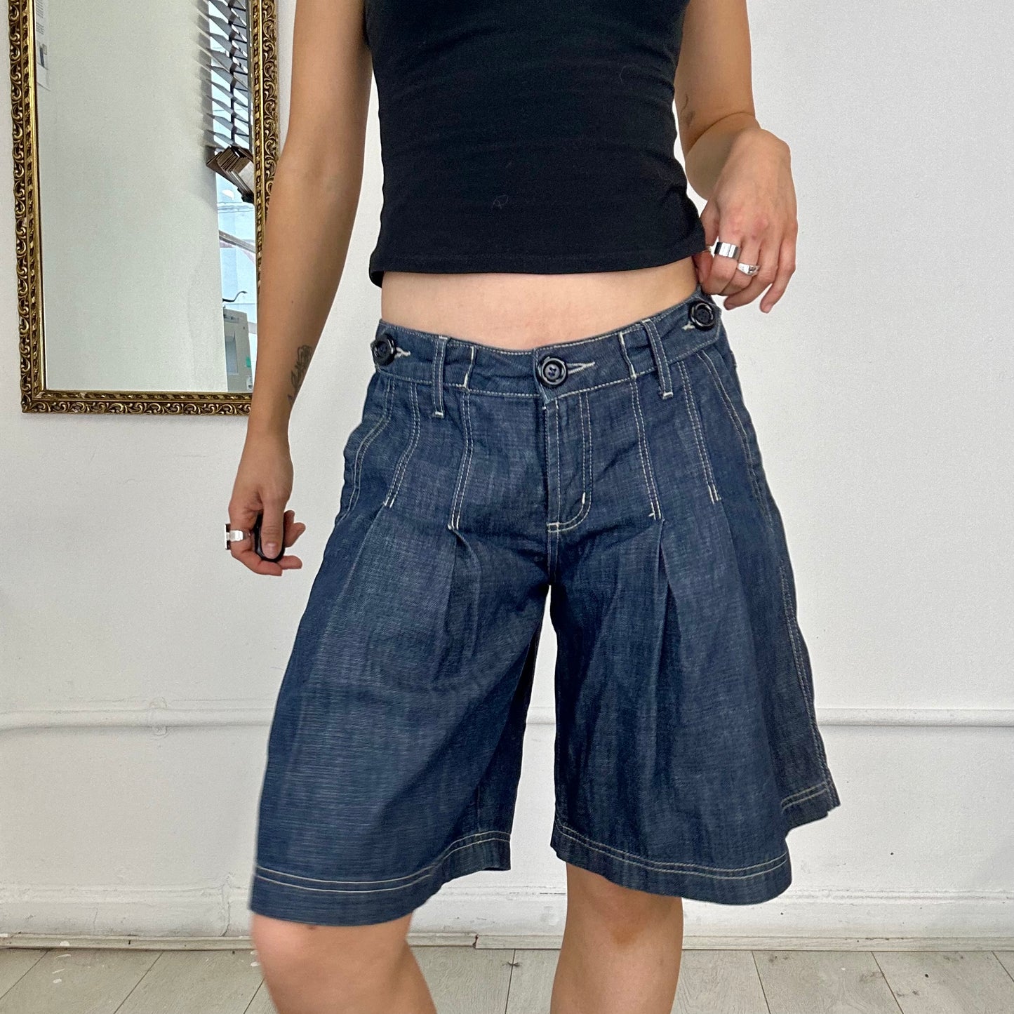 vintage denim pleated shorts