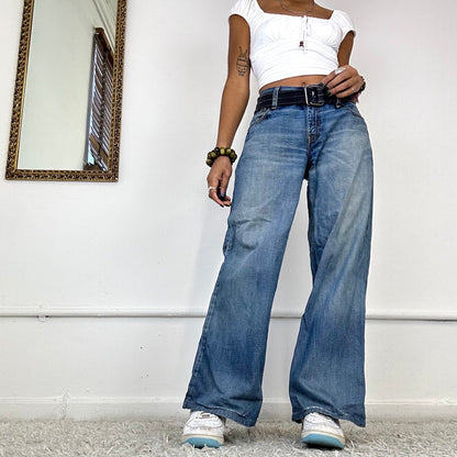 wide leg baggy levi’s jeans