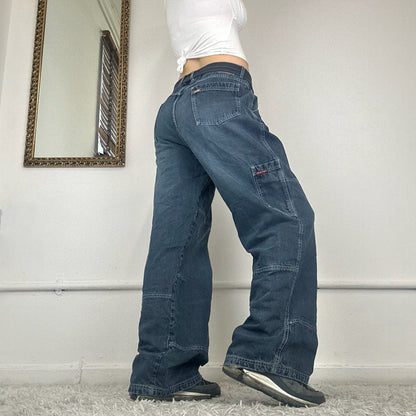 baggy cargo style jeans