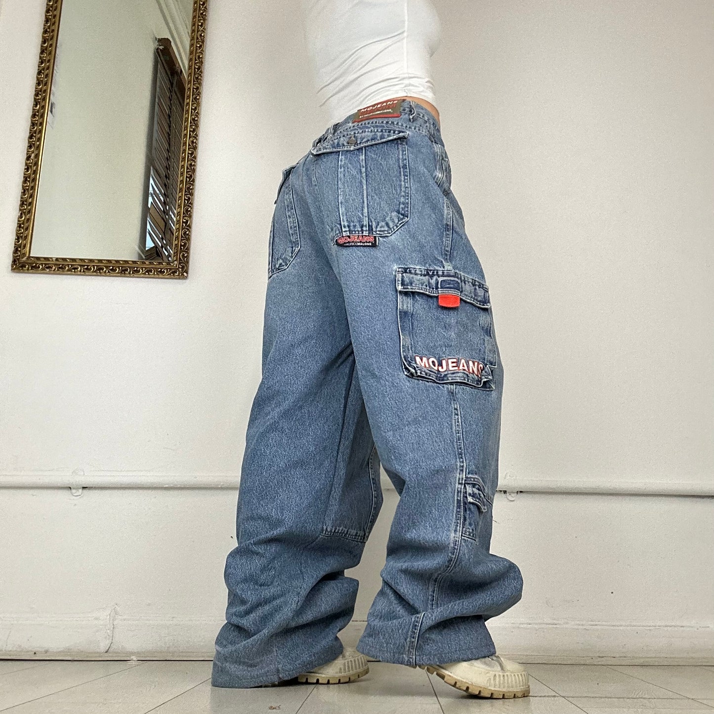 2000's baggy cargo jeans