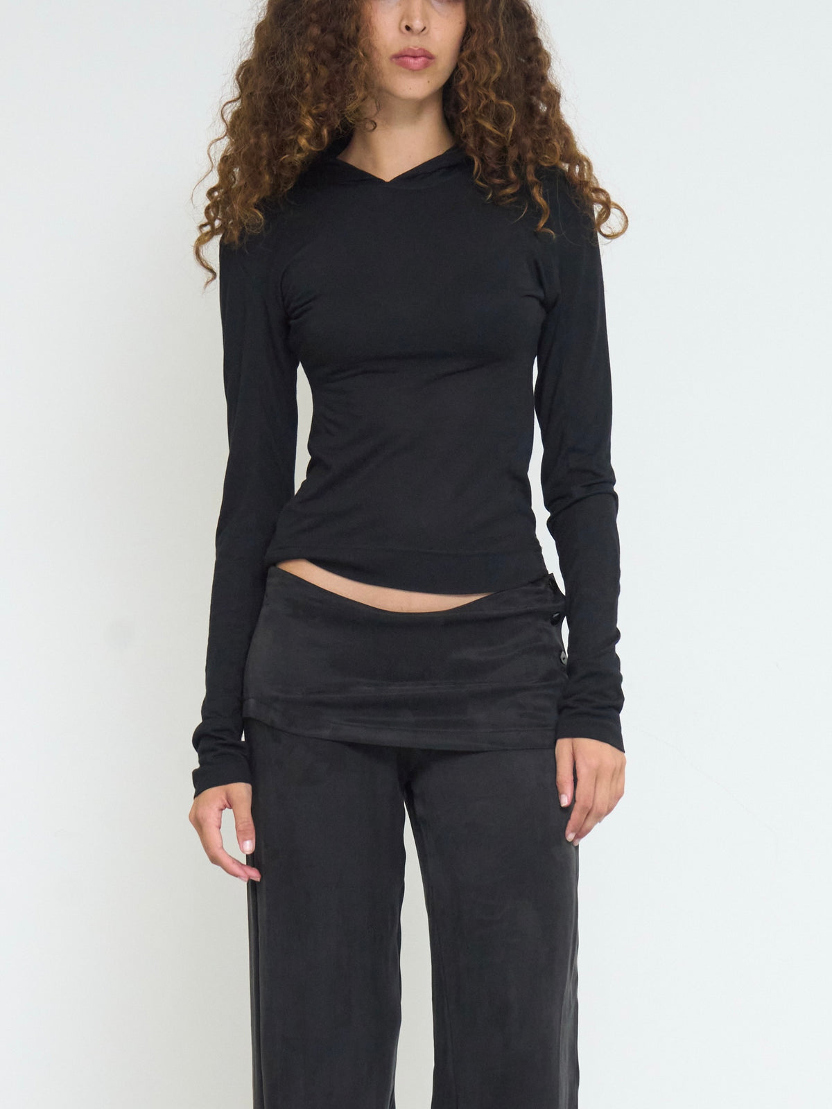 sydney hooded top - black
