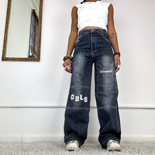 wide leg baggy cargo jeans