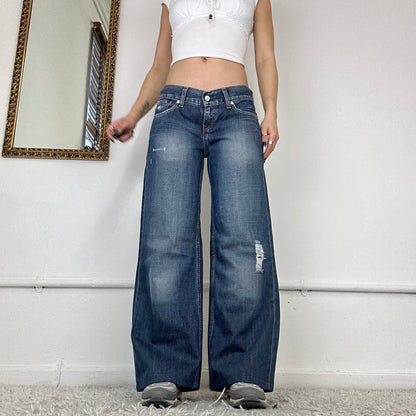 00s wide leg Levi’s jeans