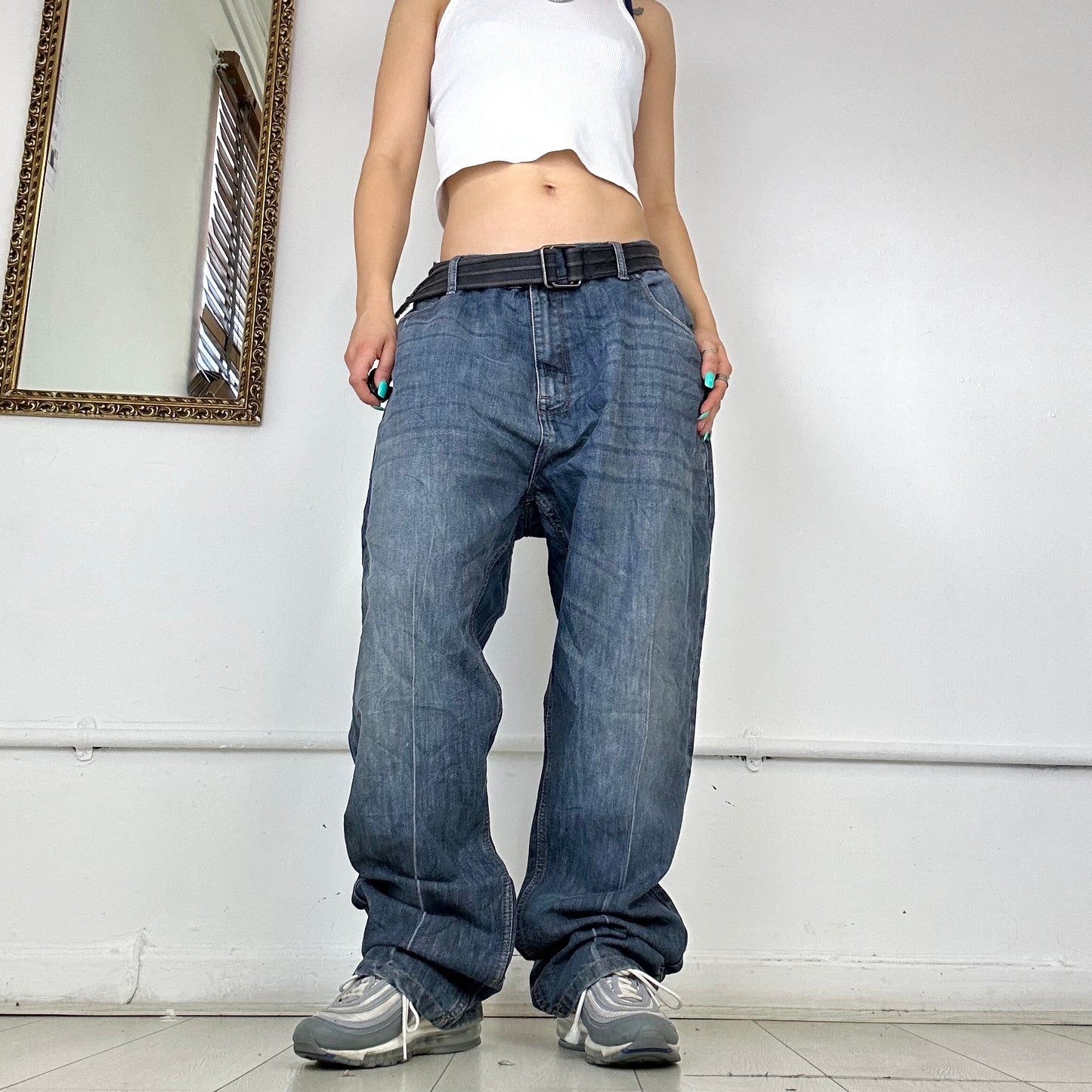 00s baggy jeans